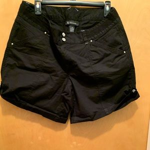 INC size 12 shorts